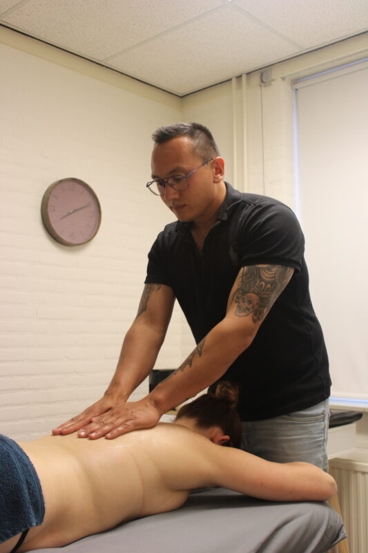 Ontspanningsmassage Infinite Zen - Massage Sneek - Pieter Zilverhof